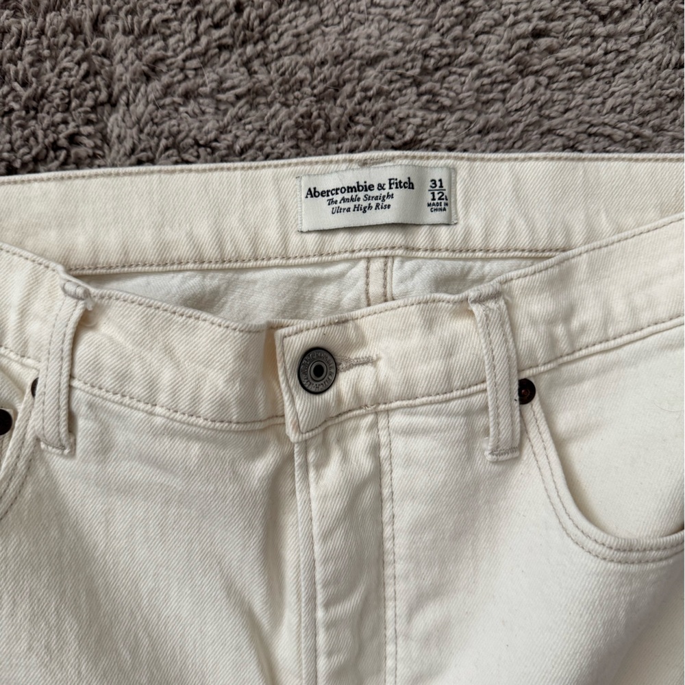 Abercrombie ankle straight jeans